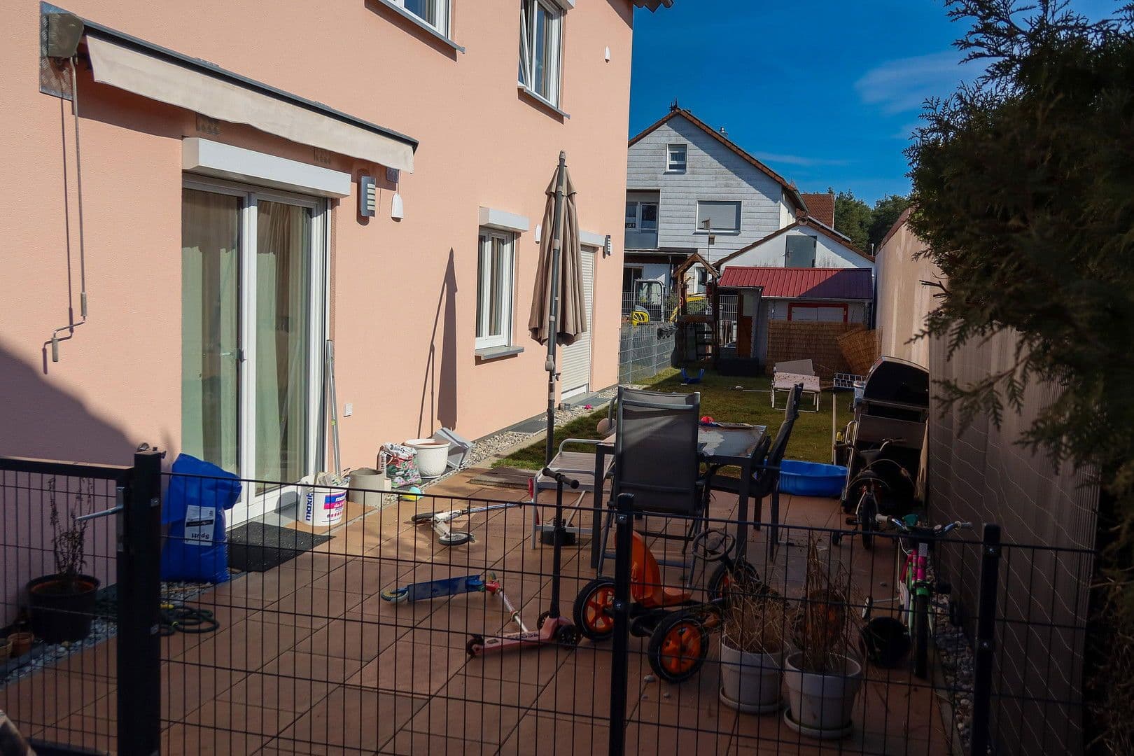 Predaj domu 287 m², pozemek 717 m², Neumarkt in der Oberpfalz, Bavorsko Predaj domu 287 m², pozemek 717 m², Neumarkt in der Oberpfalz, Bavorsko