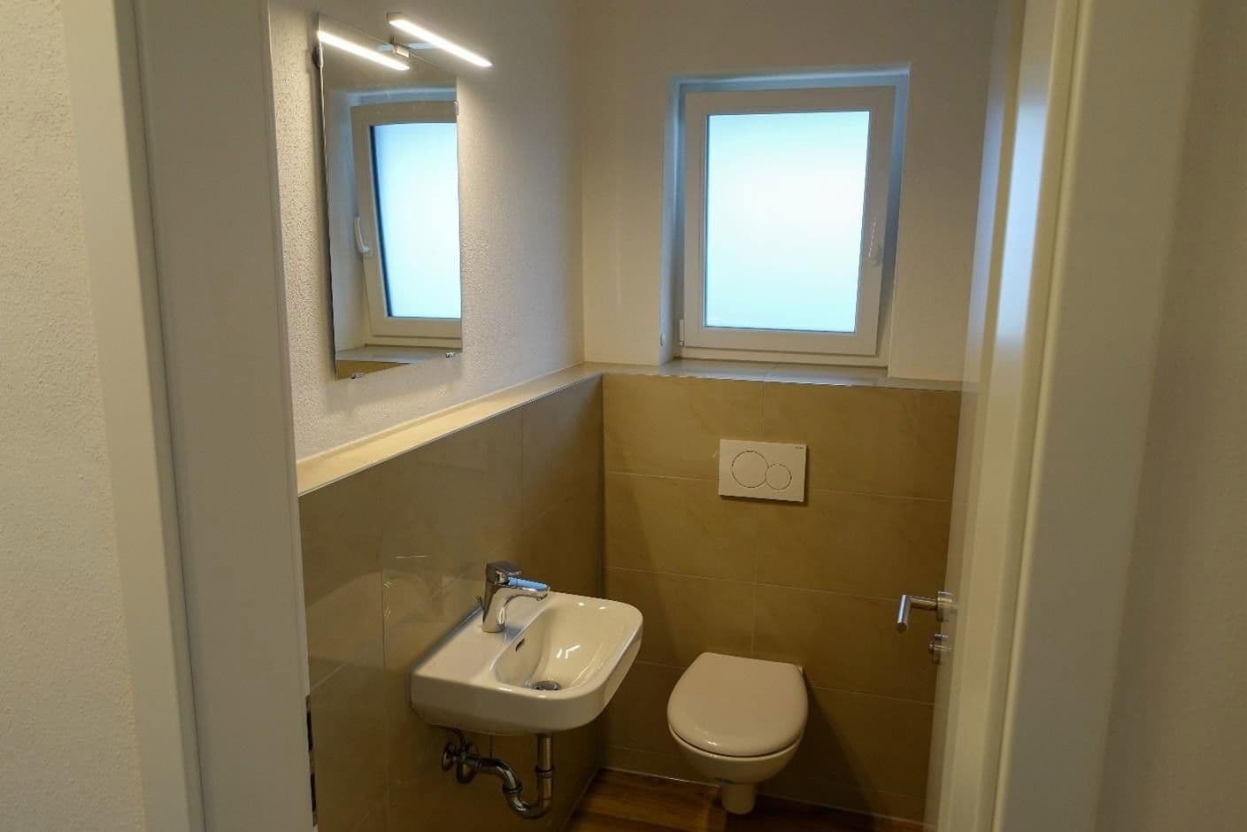 Predaj domu 287 m², pozemek 717 m², Neumarkt in der Oberpfalz, Bavorsko Predaj domu 287 m², pozemek 717 m², Neumarkt in der Oberpfalz, Bavorsko