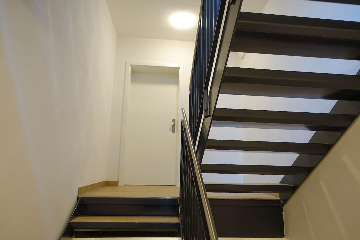 Predaj domu 287 m², pozemek 717 m², Neumarkt in der Oberpfalz, Bavorsko Predaj domu 287 m², pozemek 717 m², Neumarkt in der Oberpfalz, Bavorsko