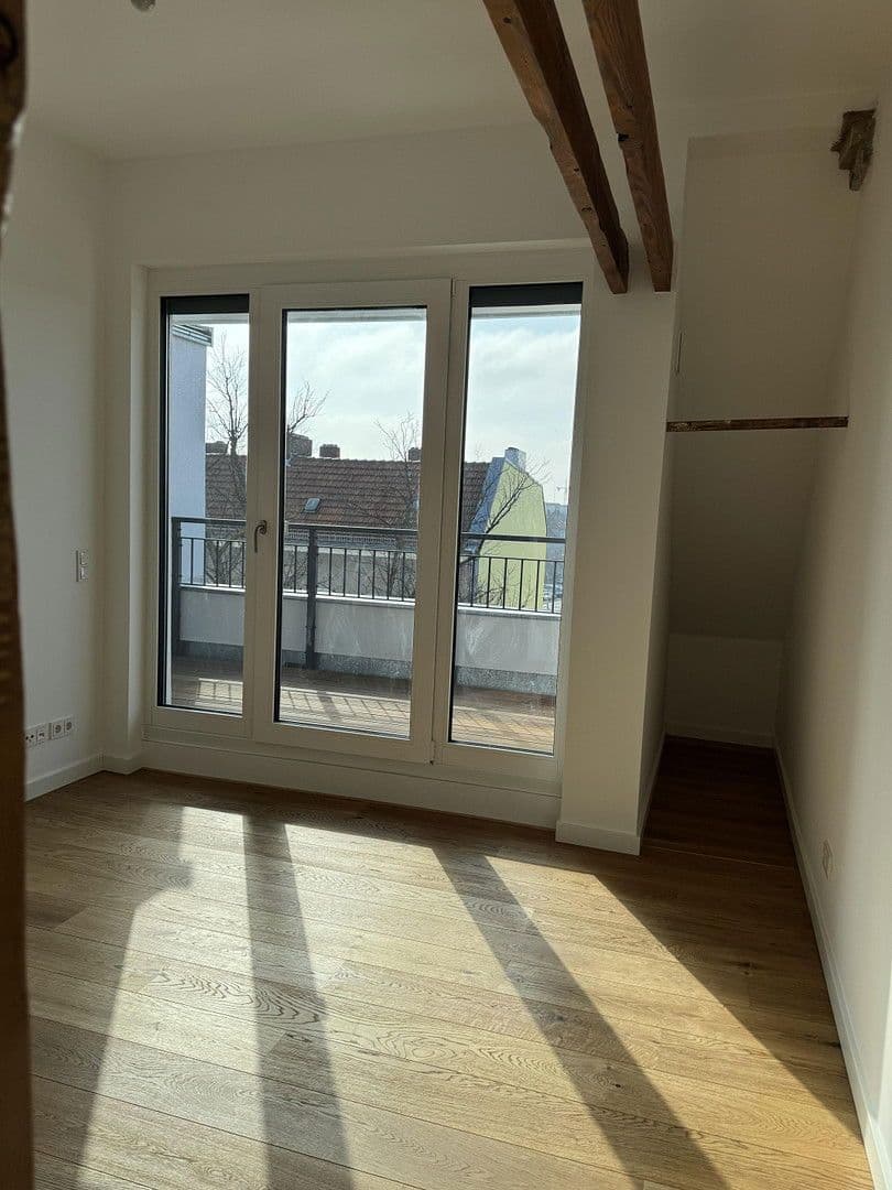 Predaj bytu 3-izbový 80 m², Walderseestraße, Berlin, Berlín Predaj bytu 3-izbový 80 m², Walderseestraße, Berlin, Berlín