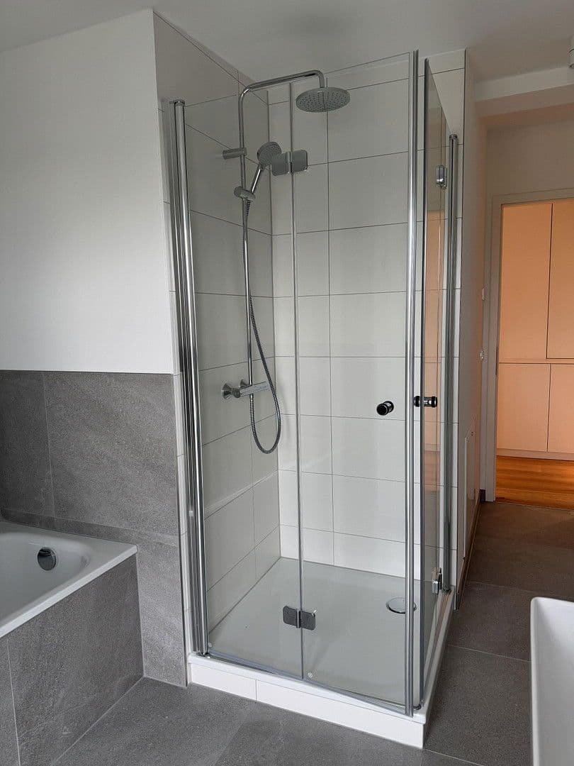 Predaj bytu 3-izbový 80 m², Walderseestraße, Berlin, Berlín Predaj bytu 3-izbový 80 m², Walderseestraße, Berlin, Berlín