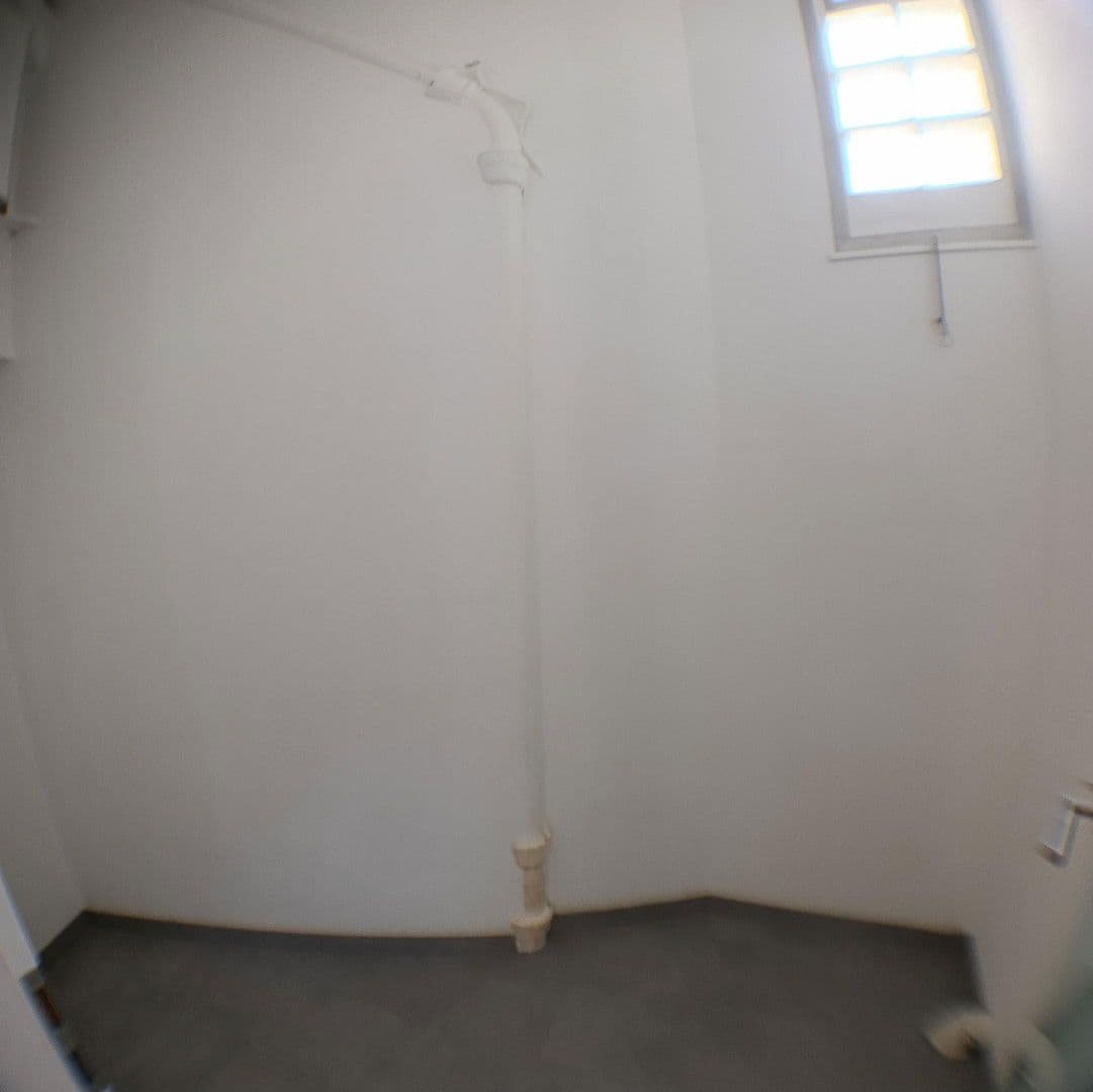 Prenájom bytu 2-izbový 81 m², Frankfurt am Main, Hesensko Prenájom bytu 2-izbový 81 m², Frankfurt am Main, Hesensko