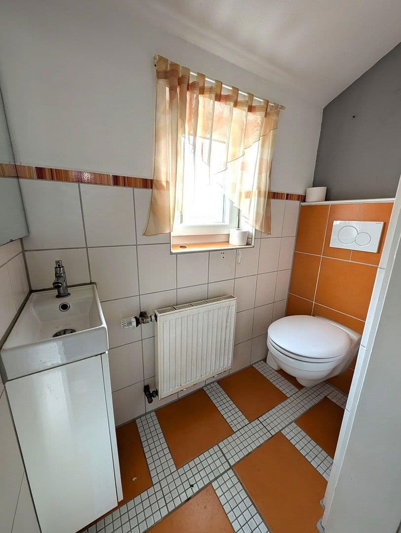 Predaj domu 106 m², pozemek 124 m², Kapellstraße 36, Heidenheim an der Brenz, Bádensko-Wurttembersko Predaj domu 106 m², pozemek 124 m², Kapellstraße 36, Heidenheim an der Brenz, Bádensko-Wurttembersko