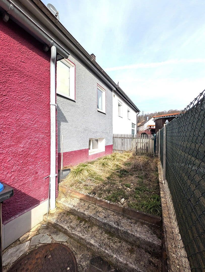 Predaj domu 106 m², pozemek 124 m², Kapellstraße 36, Heidenheim an der Brenz, Bádensko-Wurttembersko Predaj domu 106 m², pozemek 124 m², Kapellstraße 36, Heidenheim an der Brenz, Bádensko-Wurttembersko