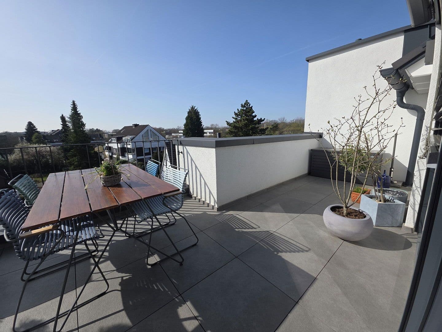 Prenájom bytu 4-izbový 135 m², Hilden, Severné Porýnie - Westfálsko Prenájom bytu 4-izbový 135 m², Hilden, Severné Porýnie - Westfálsko