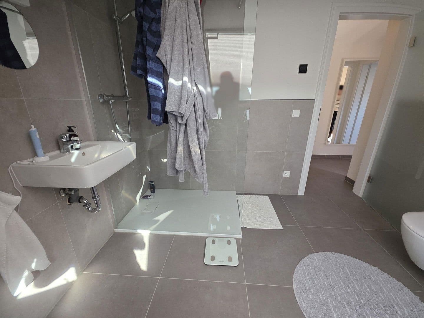 Prenájom bytu 4-izbový 135 m², Hilden, Severné Porýnie - Westfálsko Prenájom bytu 4-izbový 135 m², Hilden, Severné Porýnie - Westfálsko