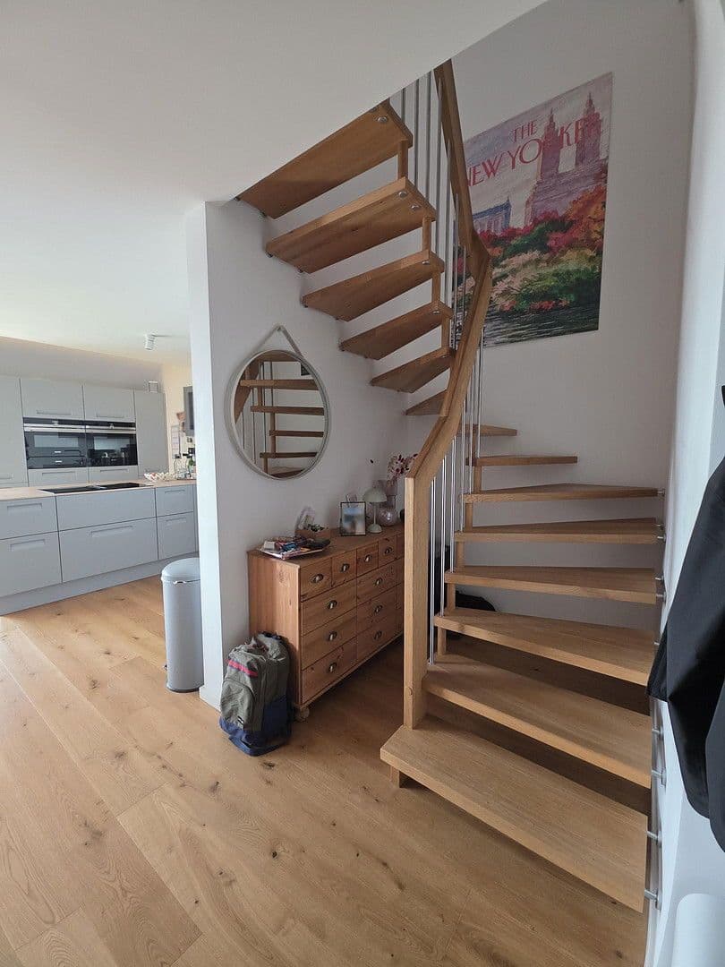 Prenájom bytu 4-izbový 135 m², Hilden, Severné Porýnie - Westfálsko Prenájom bytu 4-izbový 135 m², Hilden, Severné Porýnie - Westfálsko