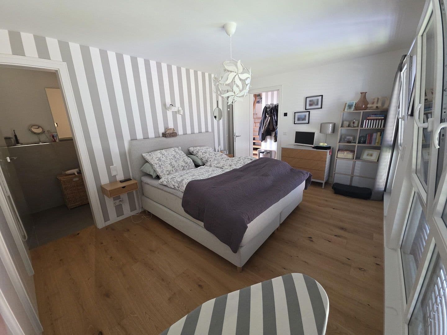 Prenájom bytu 4-izbový 135 m², Hilden, Severné Porýnie - Westfálsko Prenájom bytu 4-izbový 135 m², Hilden, Severné Porýnie - Westfálsko