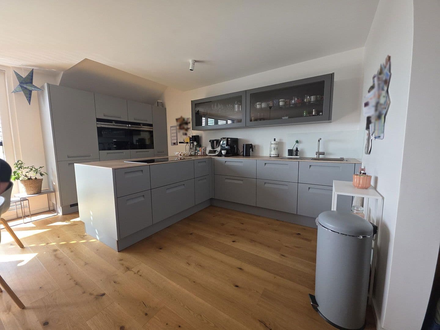 Prenájom bytu 4-izbový 135 m², Hilden, Severné Porýnie - Westfálsko Prenájom bytu 4-izbový 135 m², Hilden, Severné Porýnie - Westfálsko