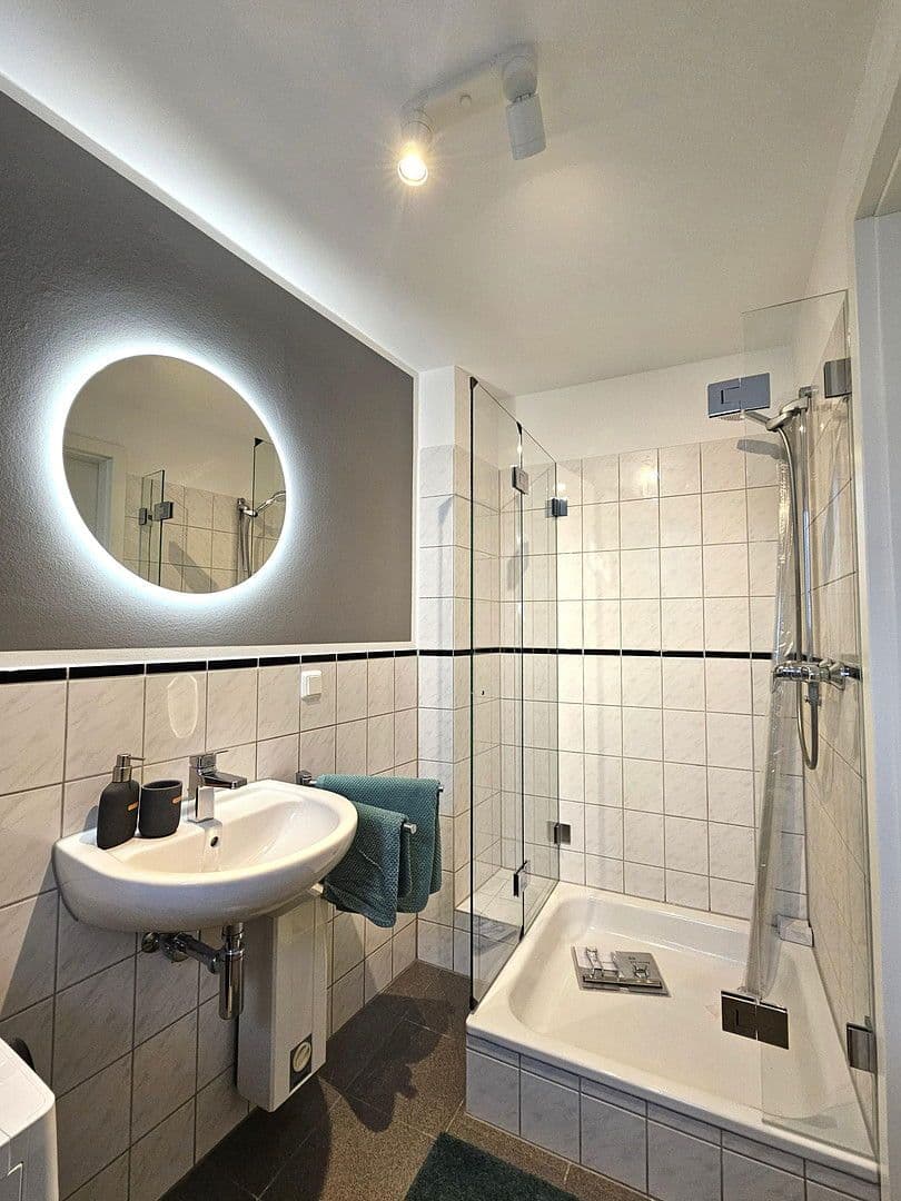 Prenájom bytu 1-izbový 27 m², Grabengasse 27, Köln, Severné Porýnie - Westfálsko Prenájom bytu 1-izbový 27 m², Grabengasse 27, Köln, Severné Porýnie - Westfálsko