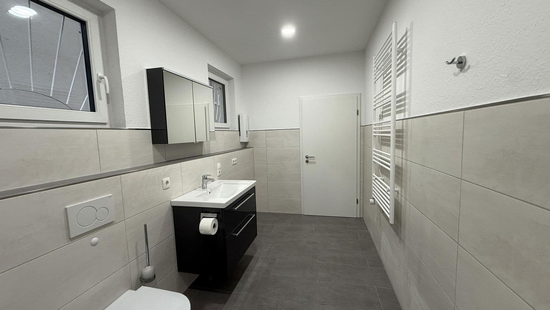 Prenájom bytu 5-izbový 117 m², Andernach, Porýnie-Falcko Prenájom bytu 5-izbový 117 m², Andernach, Porýnie-Falcko