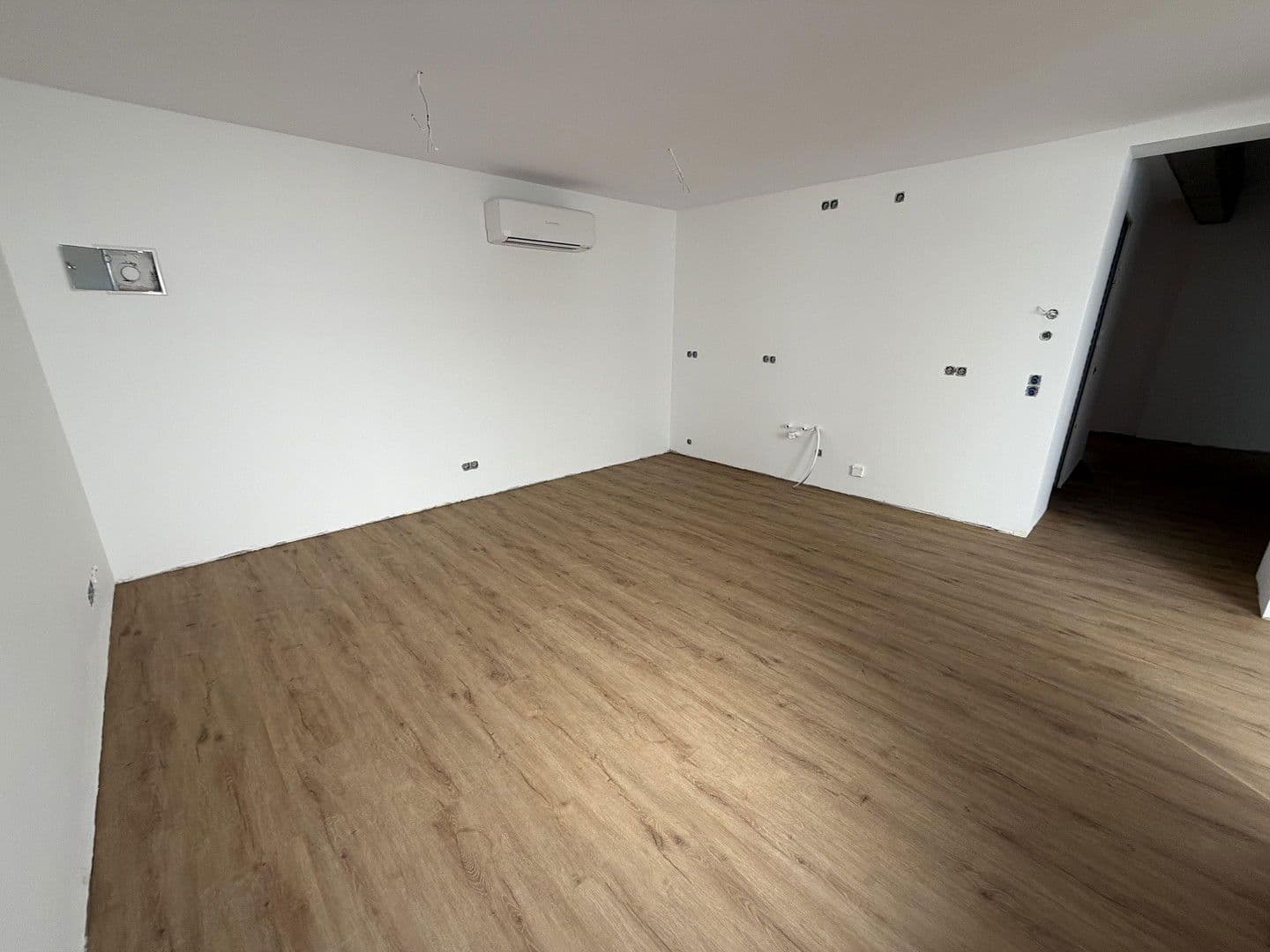 Prenájom bytu 3-izbový 100 m², Hauptstraße 42, Volkach, Bavorsko Prenájom bytu 3-izbový 100 m², Hauptstraße 42, Volkach, Bavorsko