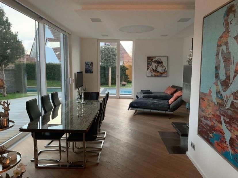 Predaj domu 238 m², pozemek 944 m², Rottenburg am Neckar, Bádensko-Wurttembersko Predaj domu 238 m², pozemek 944 m², Rottenburg am Neckar, Bádensko-Wurttembersko