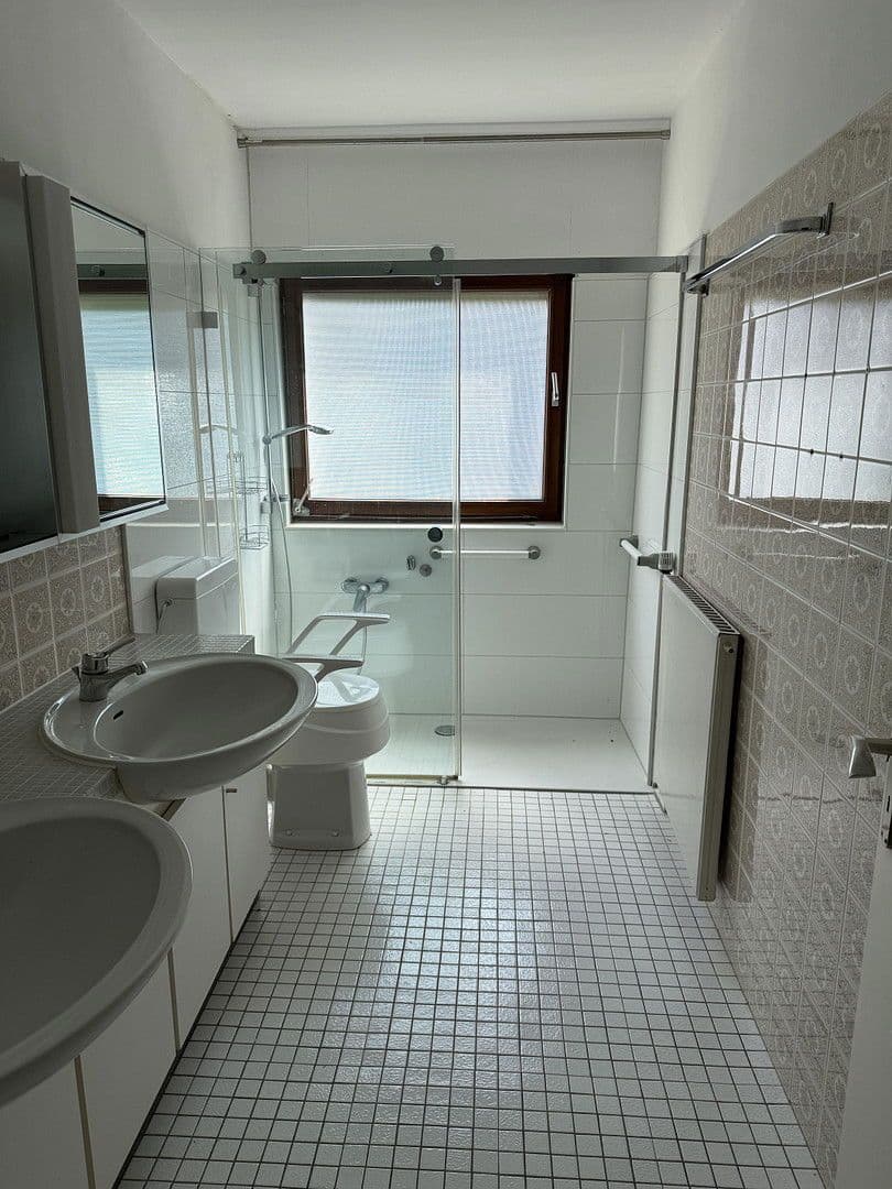 Predaj domu 128 m², pozemek 884 m², Wuppertal, Severné Porýnie - Westfálsko Predaj domu 128 m², pozemek 884 m², Wuppertal, Severné Porýnie - Westfálsko