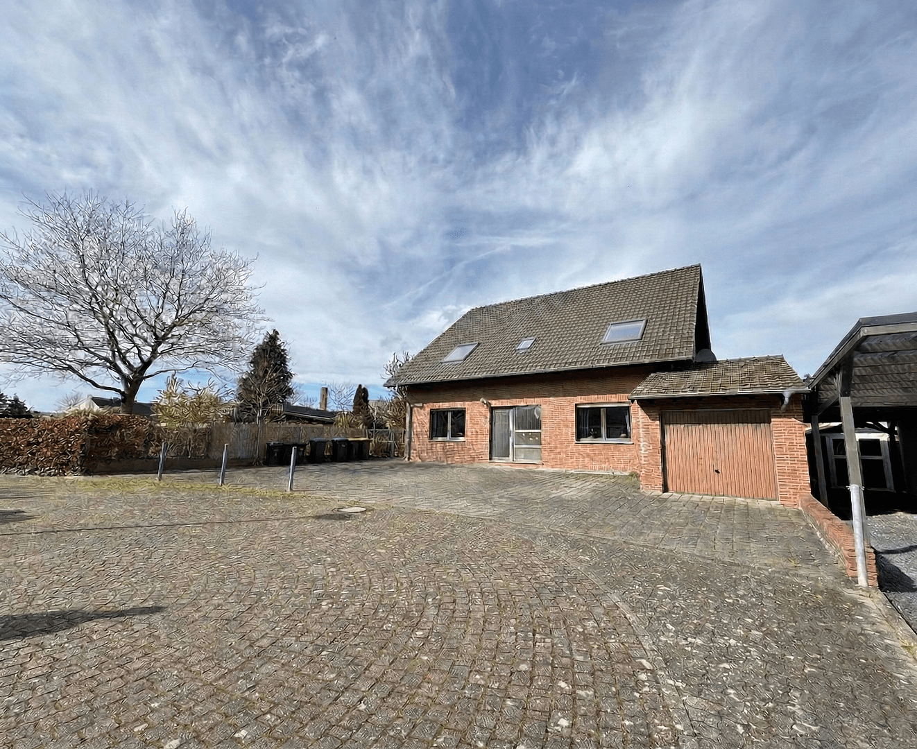 Prenájom bytu 6-izbový 153 m², Erkelenz, Severné Porýnie - Westfálsko Prenájom bytu 6-izbový 153 m², Erkelenz, Severné Porýnie - Westfálsko