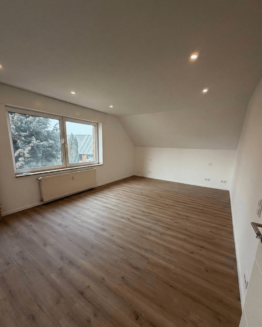 Prenájom bytu 6-izbový 153 m², Erkelenz, Severné Porýnie - Westfálsko Prenájom bytu 6-izbový 153 m², Erkelenz, Severné Porýnie - Westfálsko