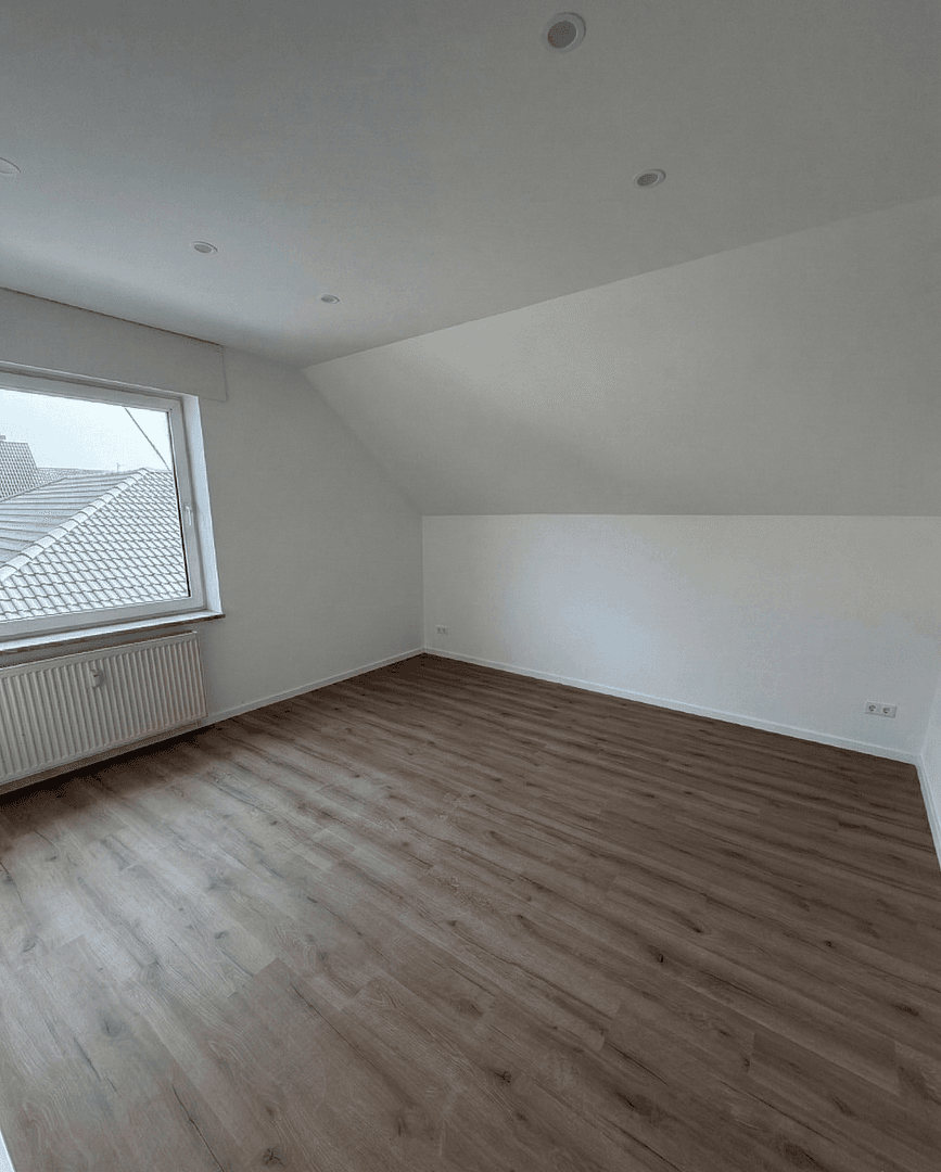 Prenájom bytu 6-izbový 153 m², Erkelenz, Severné Porýnie - Westfálsko Prenájom bytu 6-izbový 153 m², Erkelenz, Severné Porýnie - Westfálsko