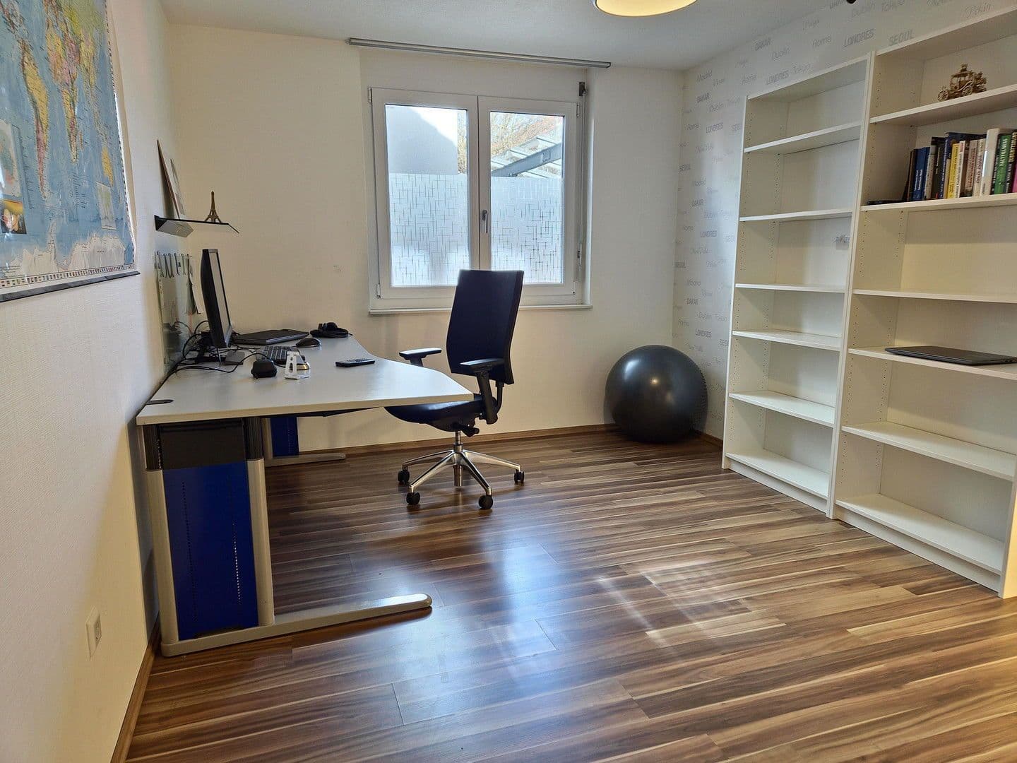 Predaj bytu 4-izbový 113 m², Altdorf, Bádensko-Wurttembersko Predaj bytu 4-izbový 113 m², Altdorf, Bádensko-Wurttembersko