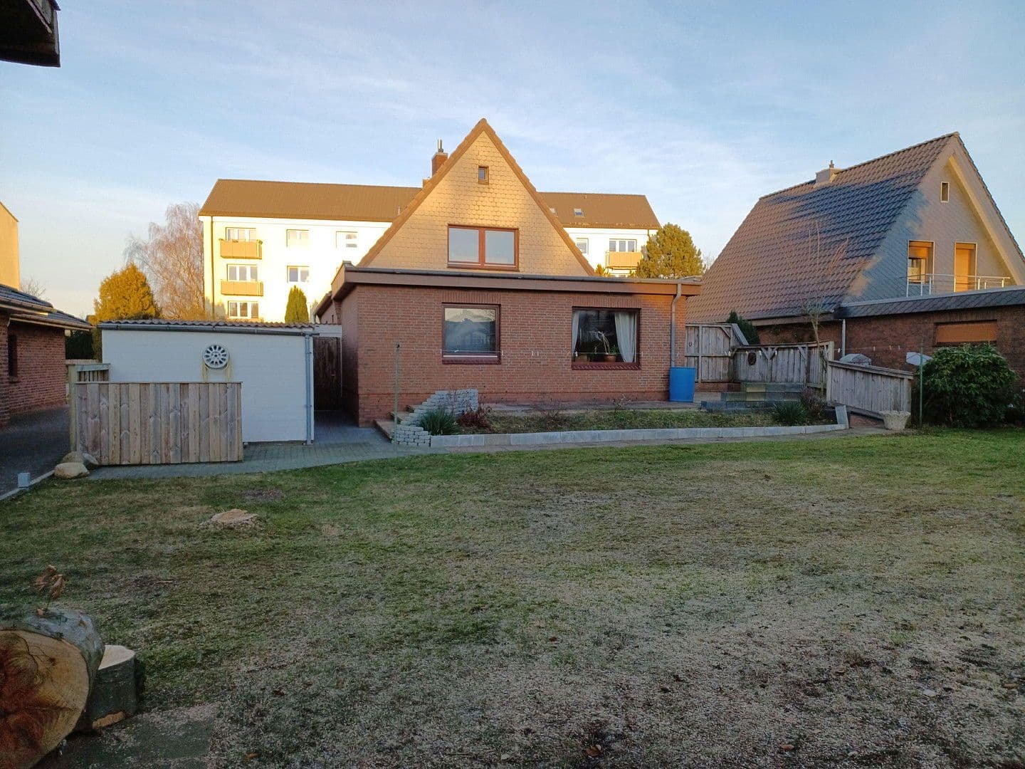 Predaj domu 130 m², pozemek 736 m², Nortorf, Šlezvicko-Holštajnsko Predaj domu 130 m², pozemek 736 m², Nortorf, Šlezvicko-Holštajnsko