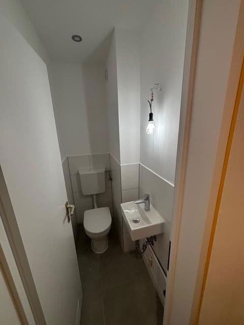 Prenájom bytu 3-izbový 92 m², Noestraße 28, München, Bavorsko Prenájom bytu 3-izbový 92 m², Noestraße 28, München, Bavorsko