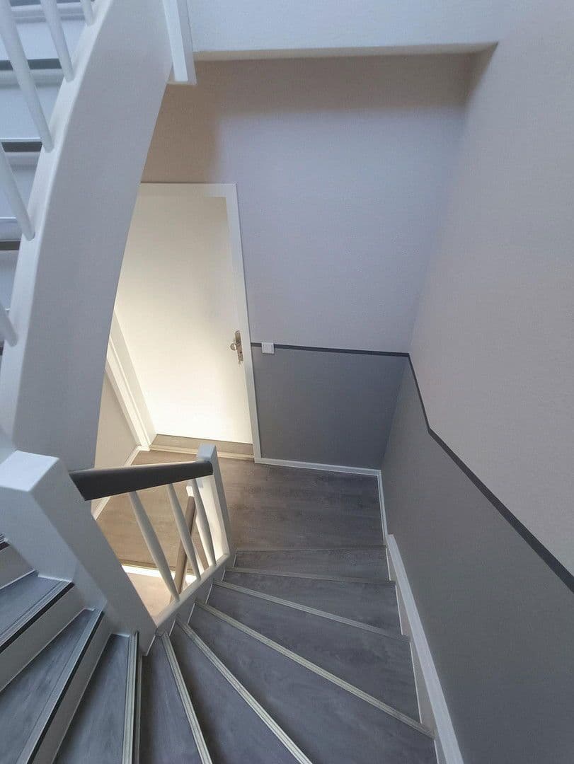 Prenájom bytu 3-izbový 71 m², Buchrainstraße 49, Frankfurt am Main, Hesensko Prenájom bytu 3-izbový 71 m², Buchrainstraße 49, Frankfurt am Main, Hesensko