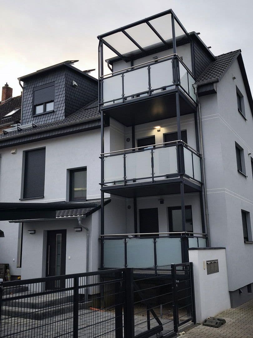 Prenájom bytu 3-izbový 71 m², Buchrainstraße 49, Frankfurt am Main, Hesensko Prenájom bytu 3-izbový 71 m², Buchrainstraße 49, Frankfurt am Main, Hesensko