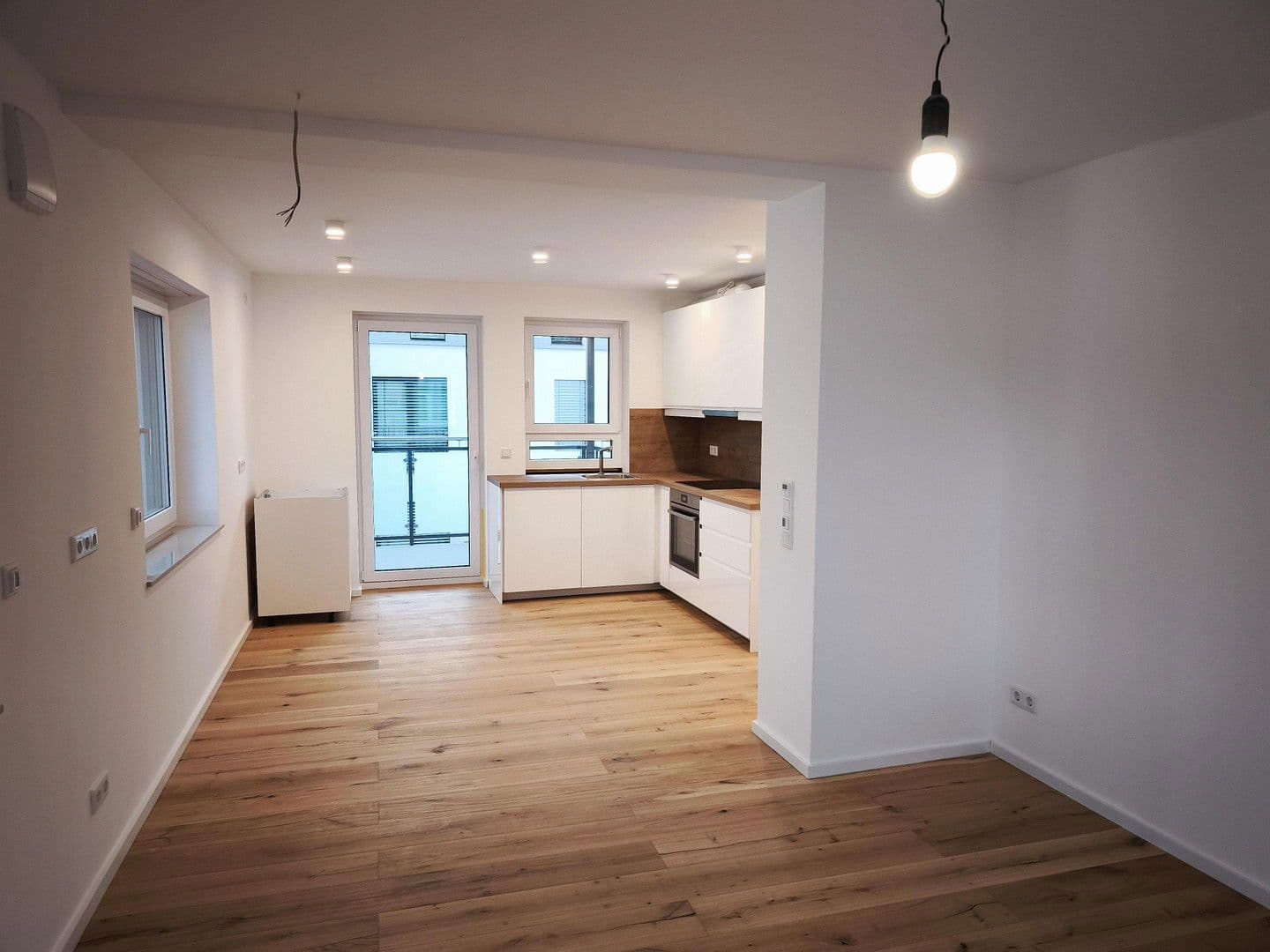 Prenájom bytu 3-izbový 71 m², Buchrainstraße 49, Frankfurt am Main, Hesensko Prenájom bytu 3-izbový 71 m², Buchrainstraße 49, Frankfurt am Main, Hesensko