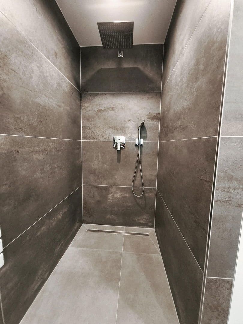 Prenájom bytu 3-izbový 71 m², Buchrainstraße 49, Frankfurt am Main, Hesensko Prenájom bytu 3-izbový 71 m², Buchrainstraße 49, Frankfurt am Main, Hesensko