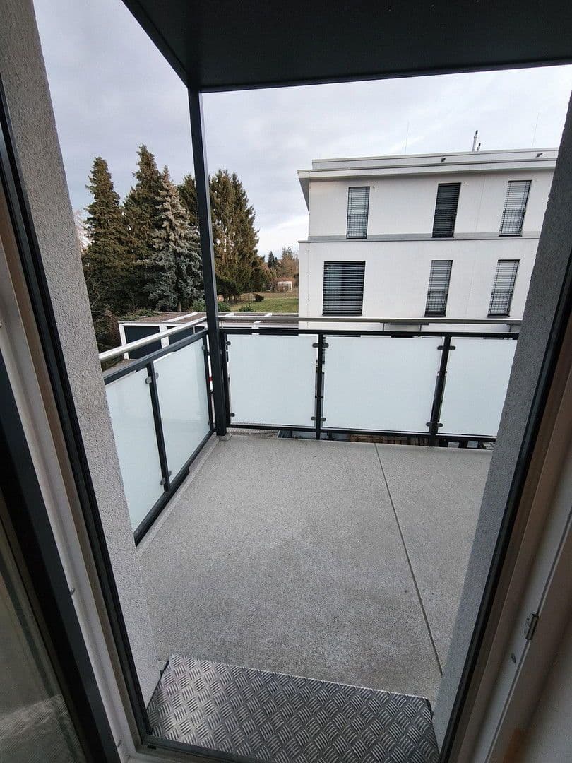 Prenájom bytu 3-izbový 71 m², Buchrainstraße 49, Frankfurt am Main, Hesensko Prenájom bytu 3-izbový 71 m², Buchrainstraße 49, Frankfurt am Main, Hesensko