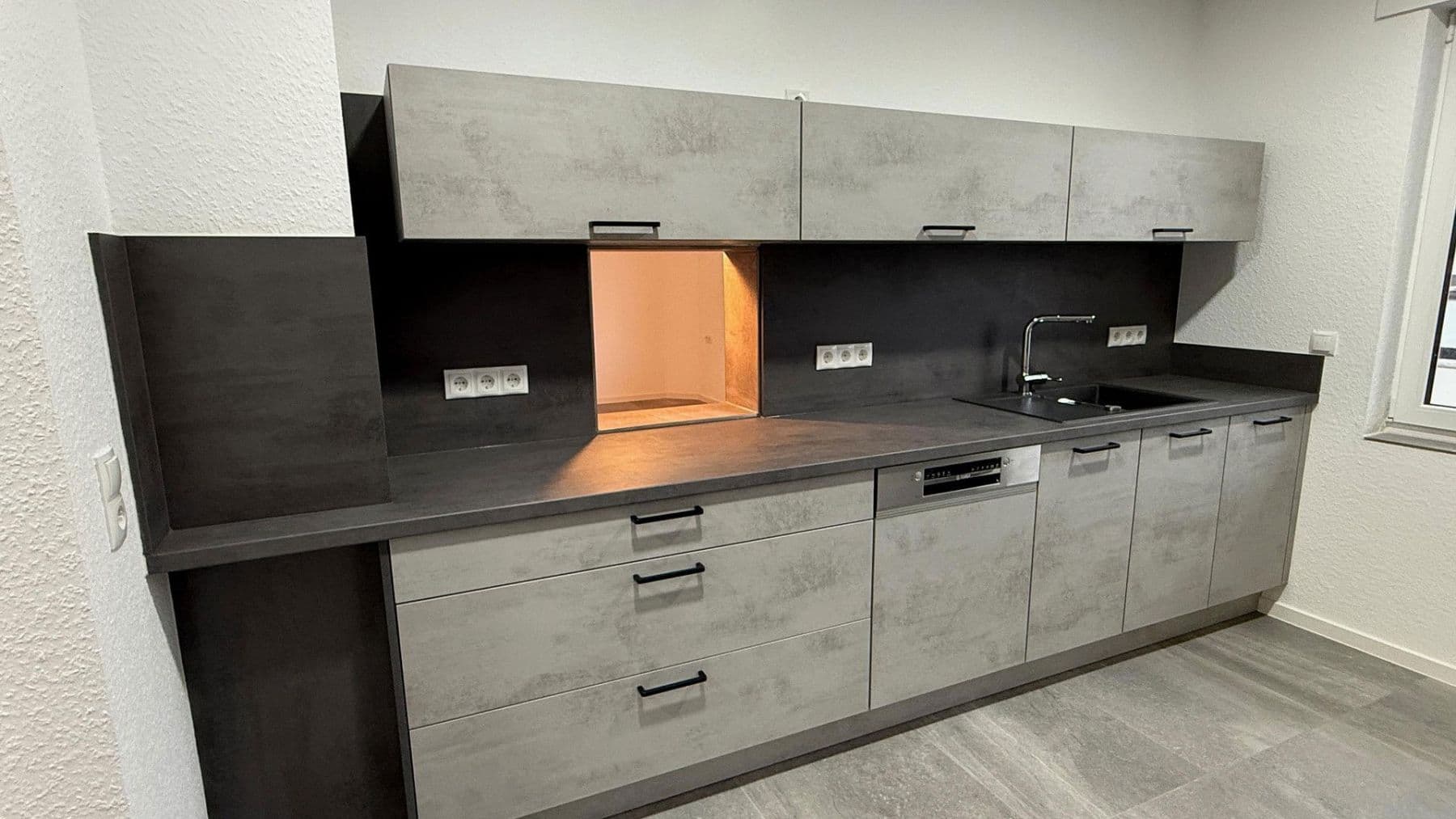 Prenájom bytu 3-izbový 102 m², Andernach, Porýnie-Falcko Prenájom bytu 3-izbový 102 m², Andernach, Porýnie-Falcko