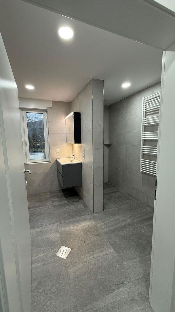 Prenájom bytu 3-izbový 102 m², Andernach, Porýnie-Falcko Prenájom bytu 3-izbový 102 m², Andernach, Porýnie-Falcko