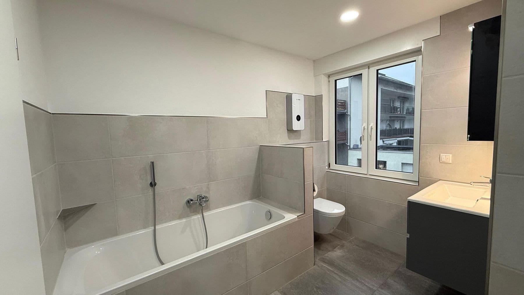 Prenájom bytu 3-izbový 102 m², Andernach, Porýnie-Falcko Prenájom bytu 3-izbový 102 m², Andernach, Porýnie-Falcko