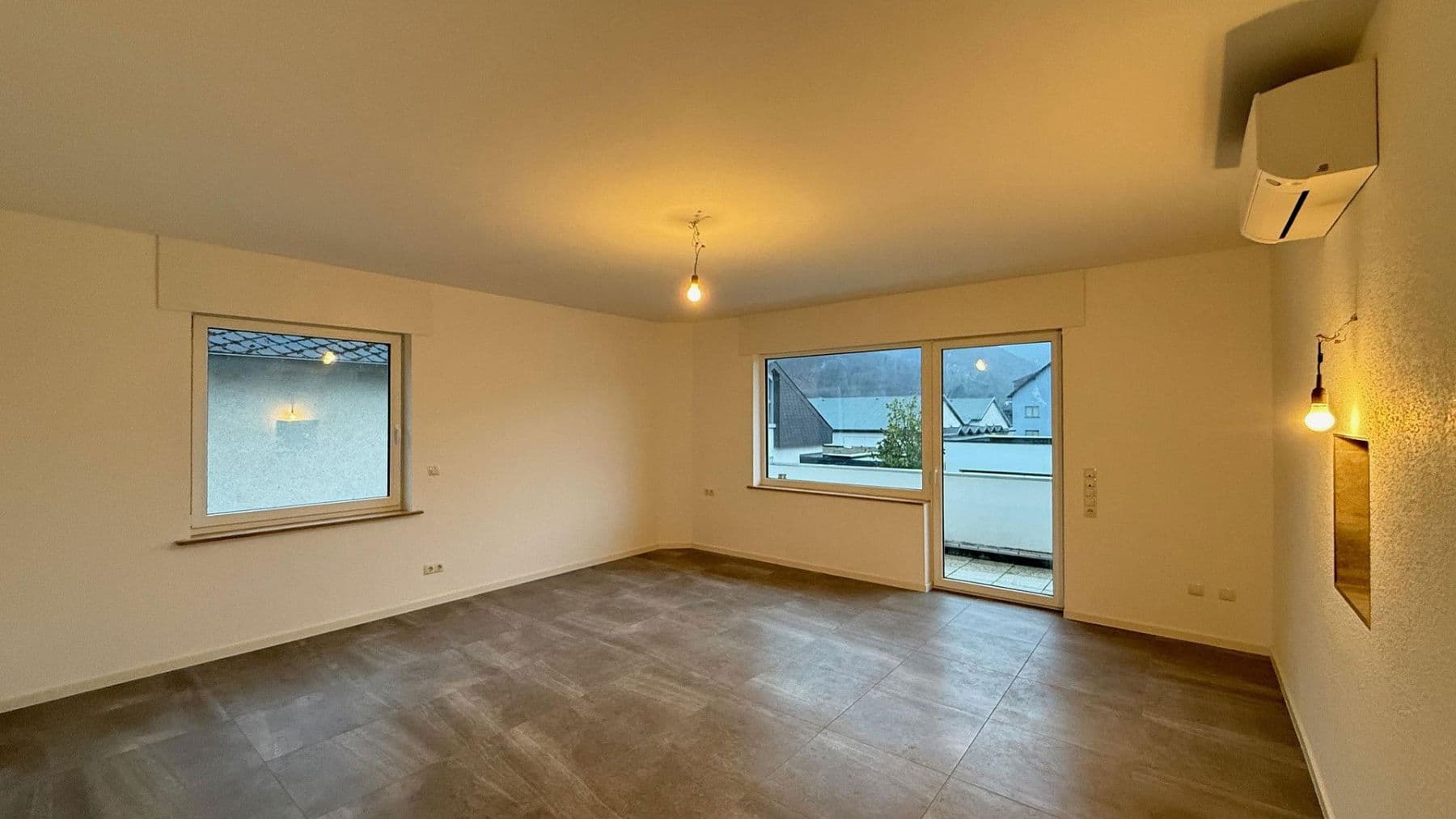 Prenájom bytu 3-izbový 102 m², Andernach, Porýnie-Falcko Prenájom bytu 3-izbový 102 m², Andernach, Porýnie-Falcko