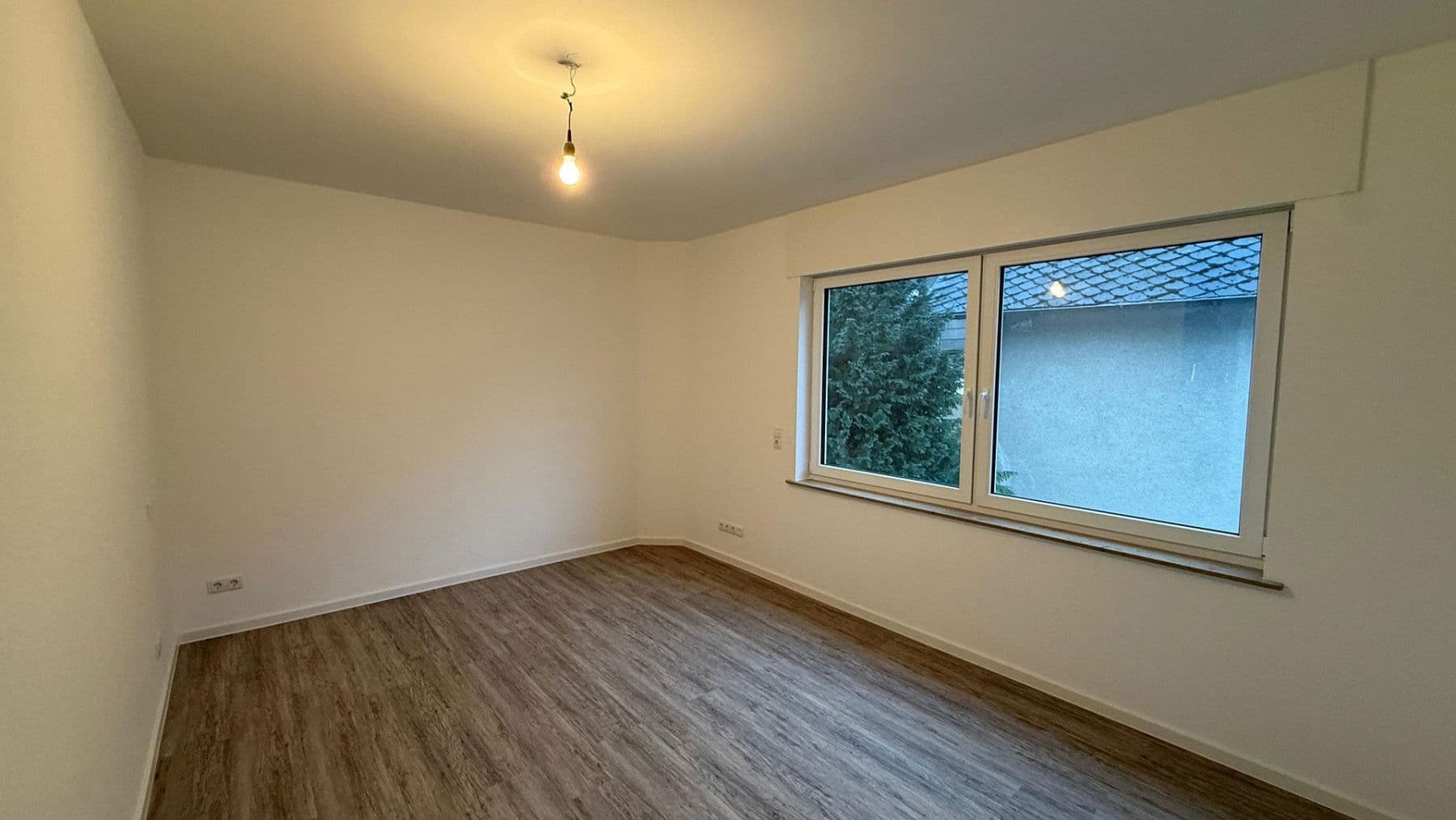 Prenájom bytu 3-izbový 102 m², Andernach, Porýnie-Falcko Prenájom bytu 3-izbový 102 m², Andernach, Porýnie-Falcko