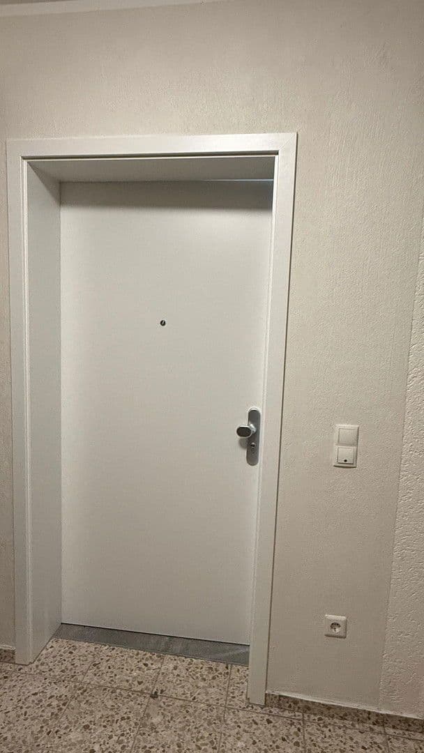 Prenájom bytu 3-izbový 102 m², Andernach, Porýnie-Falcko Prenájom bytu 3-izbový 102 m², Andernach, Porýnie-Falcko