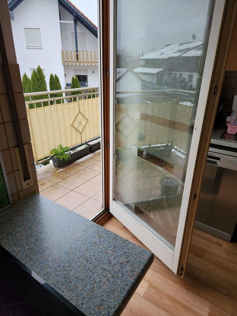 Prenájom bytu 4-izbový 110 m², Schöllnach, Bavorsko Prenájom bytu 4-izbový 110 m², Schöllnach, Bavorsko