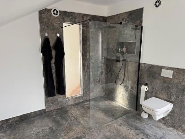 Predaj domu 230 m², pozemek 800 m², Berlin, Berlín Predaj domu 230 m², pozemek 800 m², Berlin, Berlín