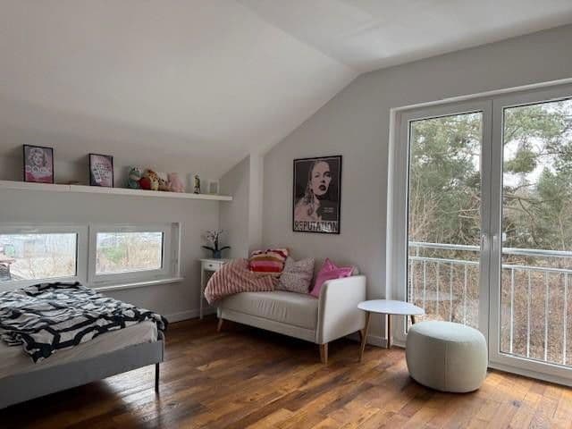 Predaj domu 230 m², pozemek 800 m², Berlin, Berlín Predaj domu 230 m², pozemek 800 m², Berlin, Berlín