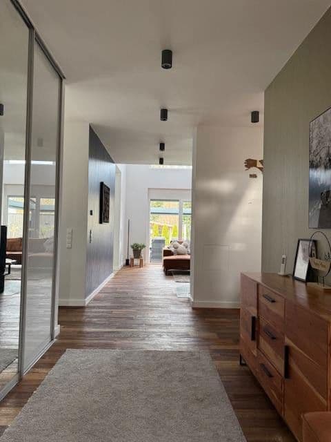 Predaj domu 230 m², pozemek 800 m², Berlin, Berlín Predaj domu 230 m², pozemek 800 m², Berlin, Berlín