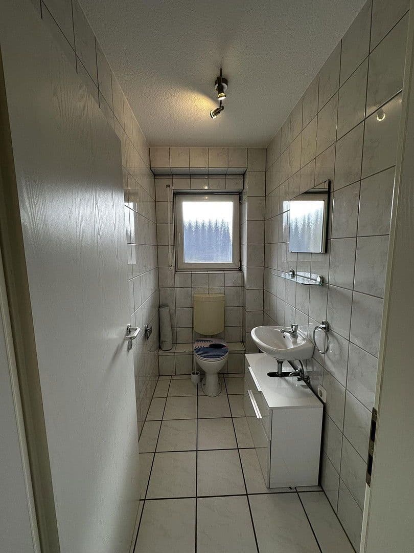 Prenájom bytu 3-izbový 85 m², Bensheim, Hesensko Prenájom bytu 3-izbový 85 m², Bensheim, Hesensko