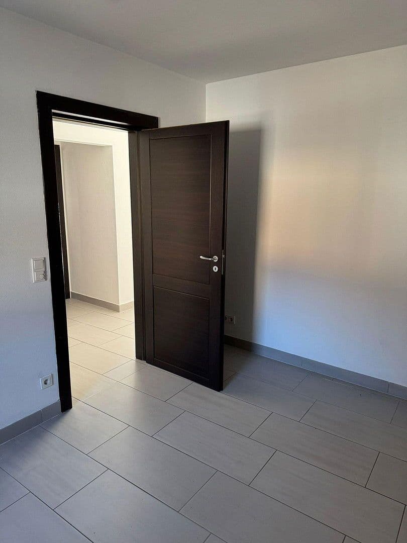 Prenájom bytu 3-izbový 75 m², Mühlenstraße 12, Nalbach, Sársko Prenájom bytu 3-izbový 75 m², Mühlenstraße 12, Nalbach, Sársko