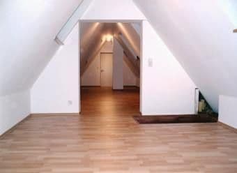Predaj domu 270 m², pozemek 416 m², Dorfstr. 13, Vöhringen, Bádensko-Wurttembersko Predaj domu 270 m², pozemek 416 m², Dorfstr. 13, Vöhringen, Bádensko-Wurttembersko
