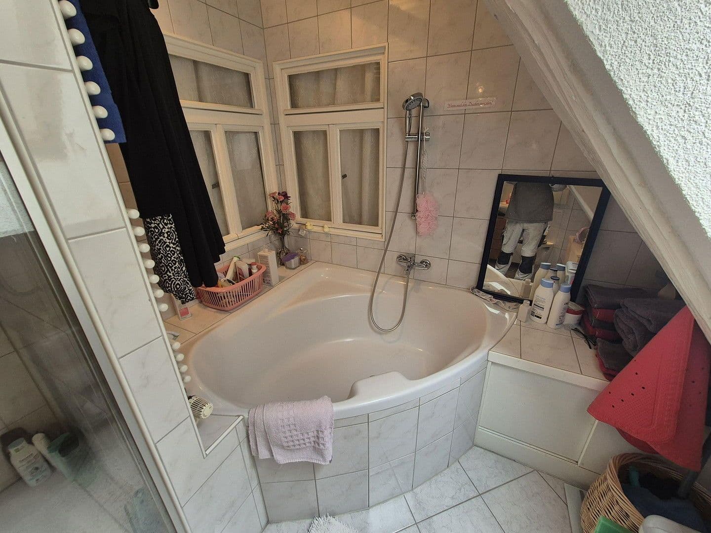 Predaj domu 270 m², pozemek 416 m², Dorfstr. 13, Vöhringen, Bádensko-Wurttembersko Predaj domu 270 m², pozemek 416 m², Dorfstr. 13, Vöhringen, Bádensko-Wurttembersko