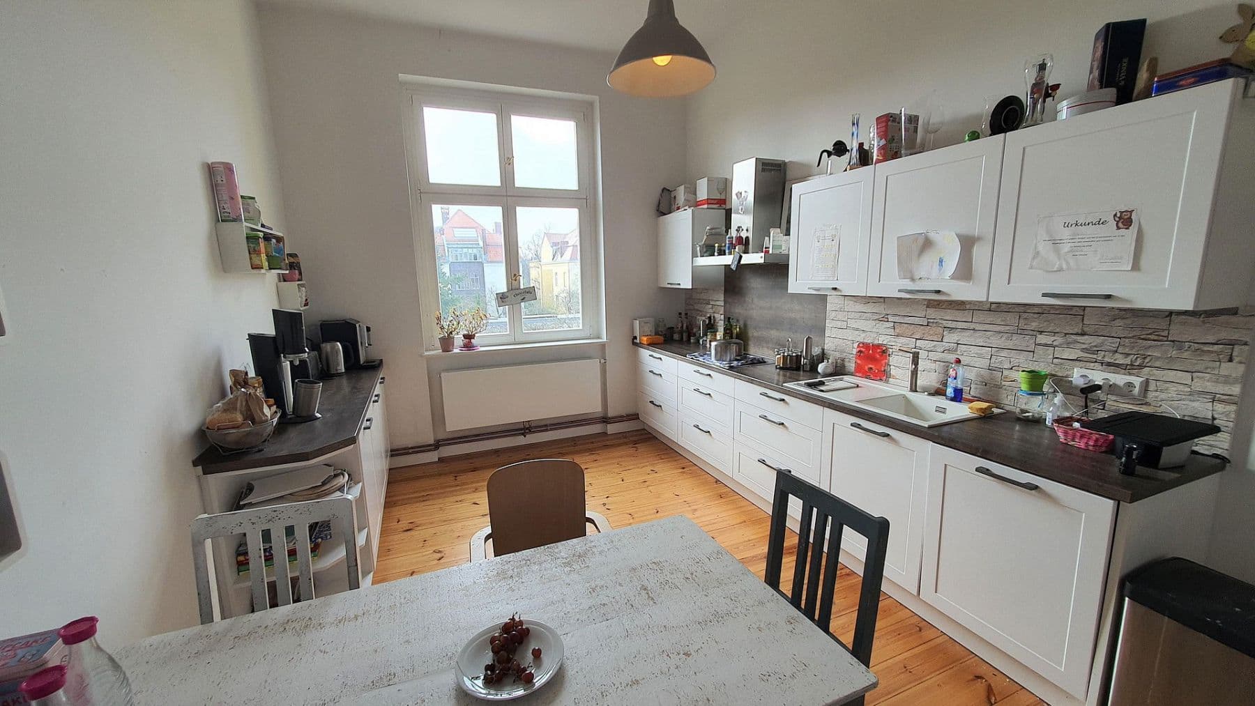 Prenájom bytu 7-izbový 200 m², Berlin, Berlín Prenájom bytu 7-izbový 200 m², Berlin, Berlín