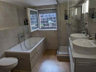 Predaj domu 167 m², pozemek 1.200 m², Bartholomä, Bádensko-Wurttembersko Predaj domu 167 m², pozemek 1.200 m², Bartholomä, Bádensko-Wurttembersko