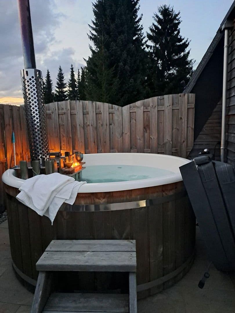 Predaj domu 167 m², pozemek 1.200 m², Bartholomä, Bádensko-Wurttembersko Predaj domu 167 m², pozemek 1.200 m², Bartholomä, Bádensko-Wurttembersko