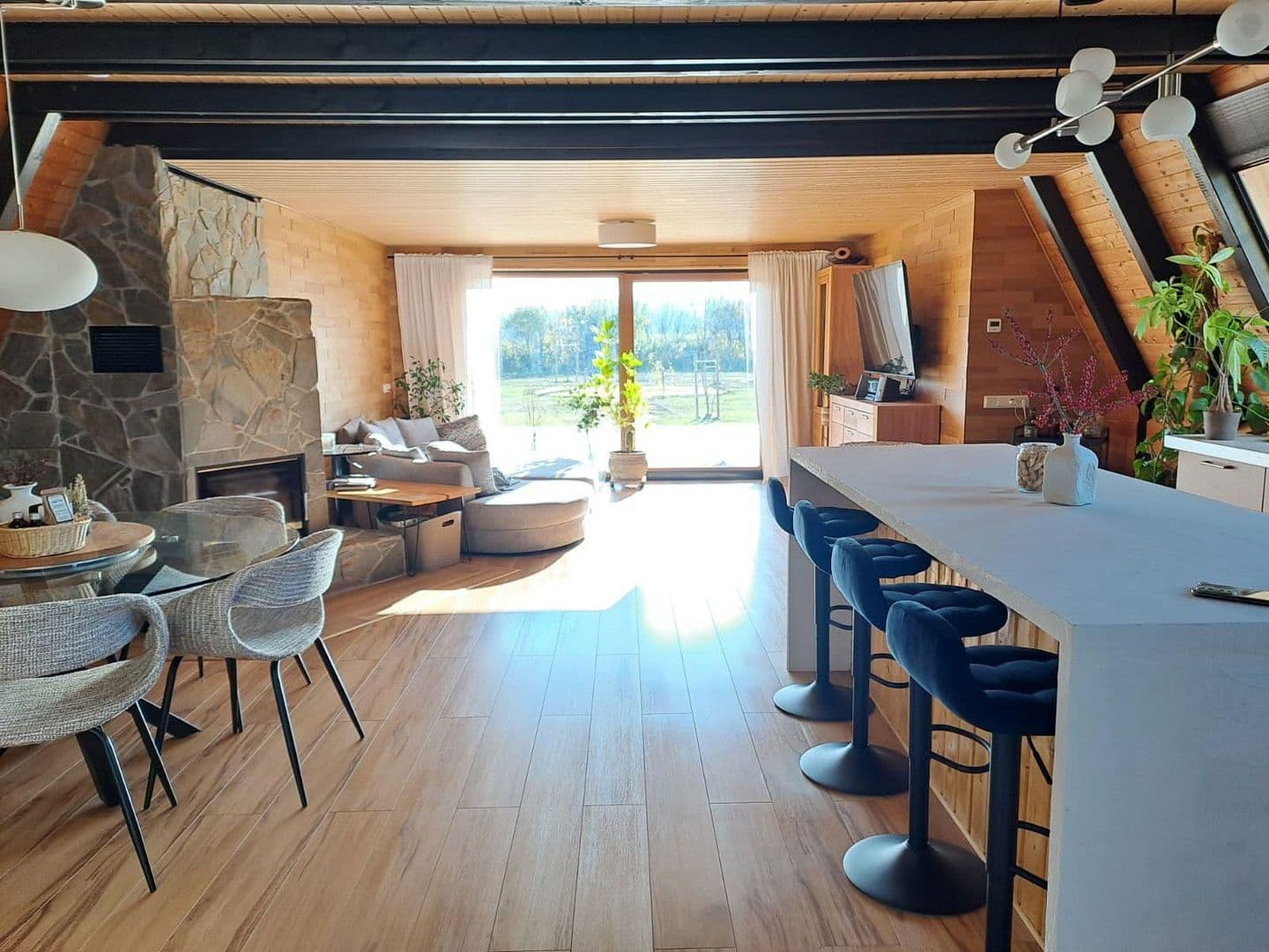 Predaj domu 167 m², pozemek 1.200 m², Bartholomä, Bádensko-Wurttembersko Predaj domu 167 m², pozemek 1.200 m², Bartholomä, Bádensko-Wurttembersko