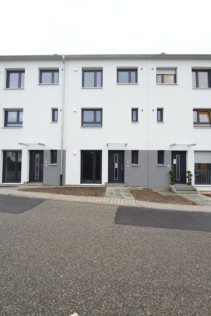 Prenájom bytu 1-izbový 25 m², Hölderlinstraße 26d, Pforzheim, Bádensko-Wurttembersko Prenájom bytu 1-izbový 25 m², Hölderlinstraße 26d, Pforzheim, Bádensko-Wurttembersko