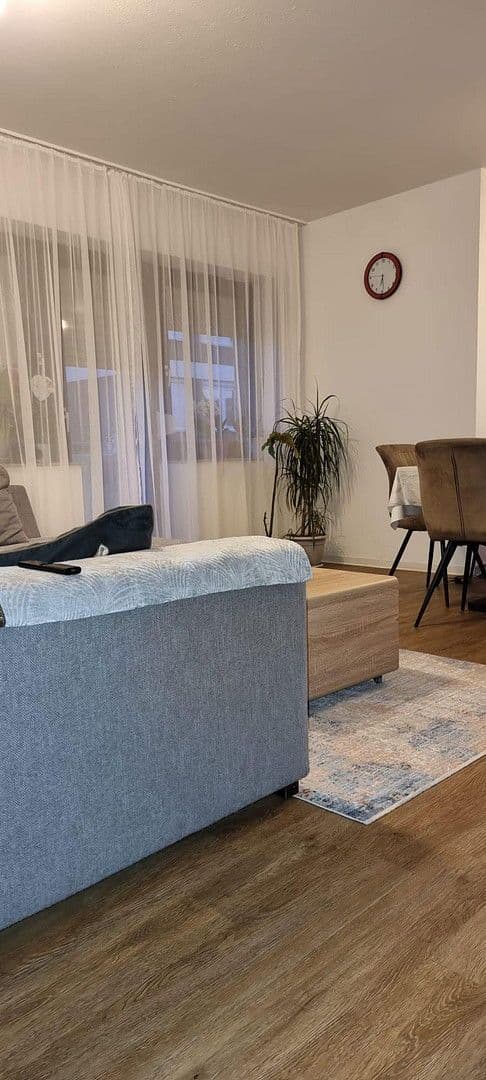 Prenájom bytu 4-izbový 90 m², Lingen (Ems), Dolné Sasko Prenájom bytu 4-izbový 90 m², Lingen (Ems), Dolné Sasko