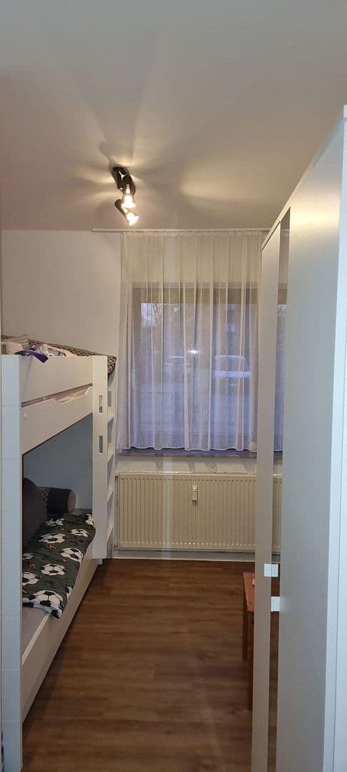 Prenájom bytu 4-izbový 90 m², Lingen (Ems), Dolné Sasko Prenájom bytu 4-izbový 90 m², Lingen (Ems), Dolné Sasko